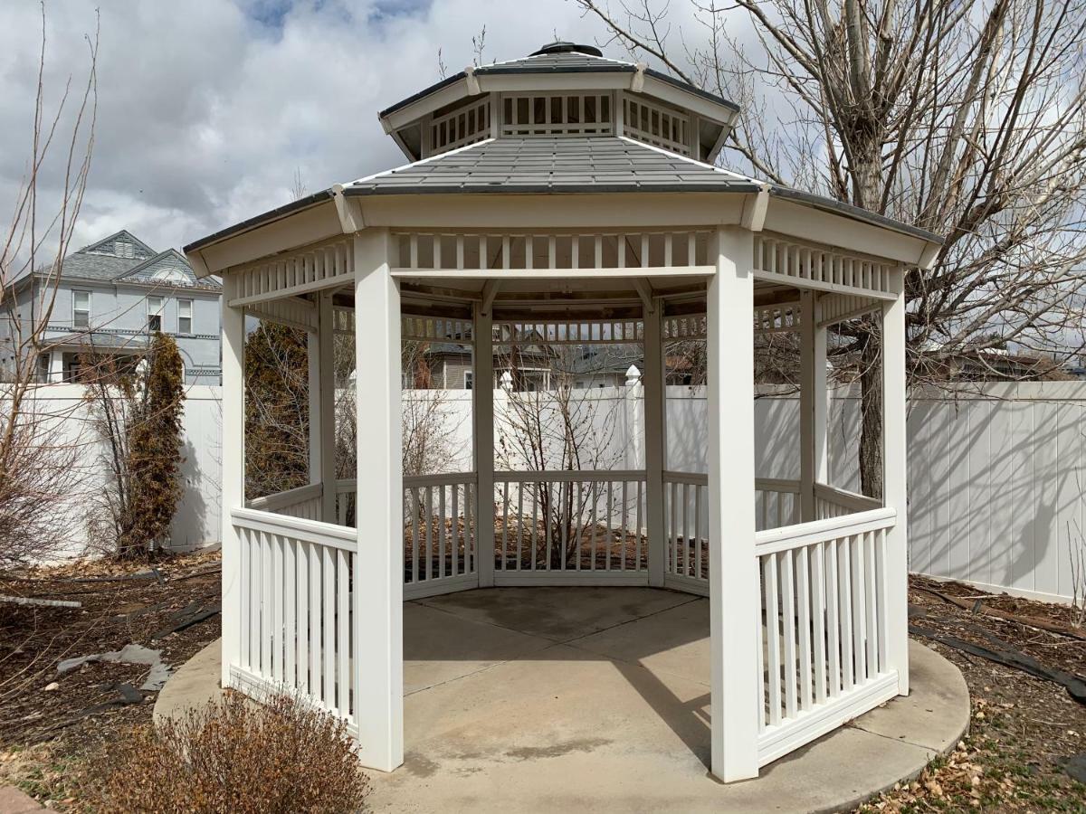 Edgar Olin House (Adults Only) Bed and Breakfast Pueblo Exteriör bild